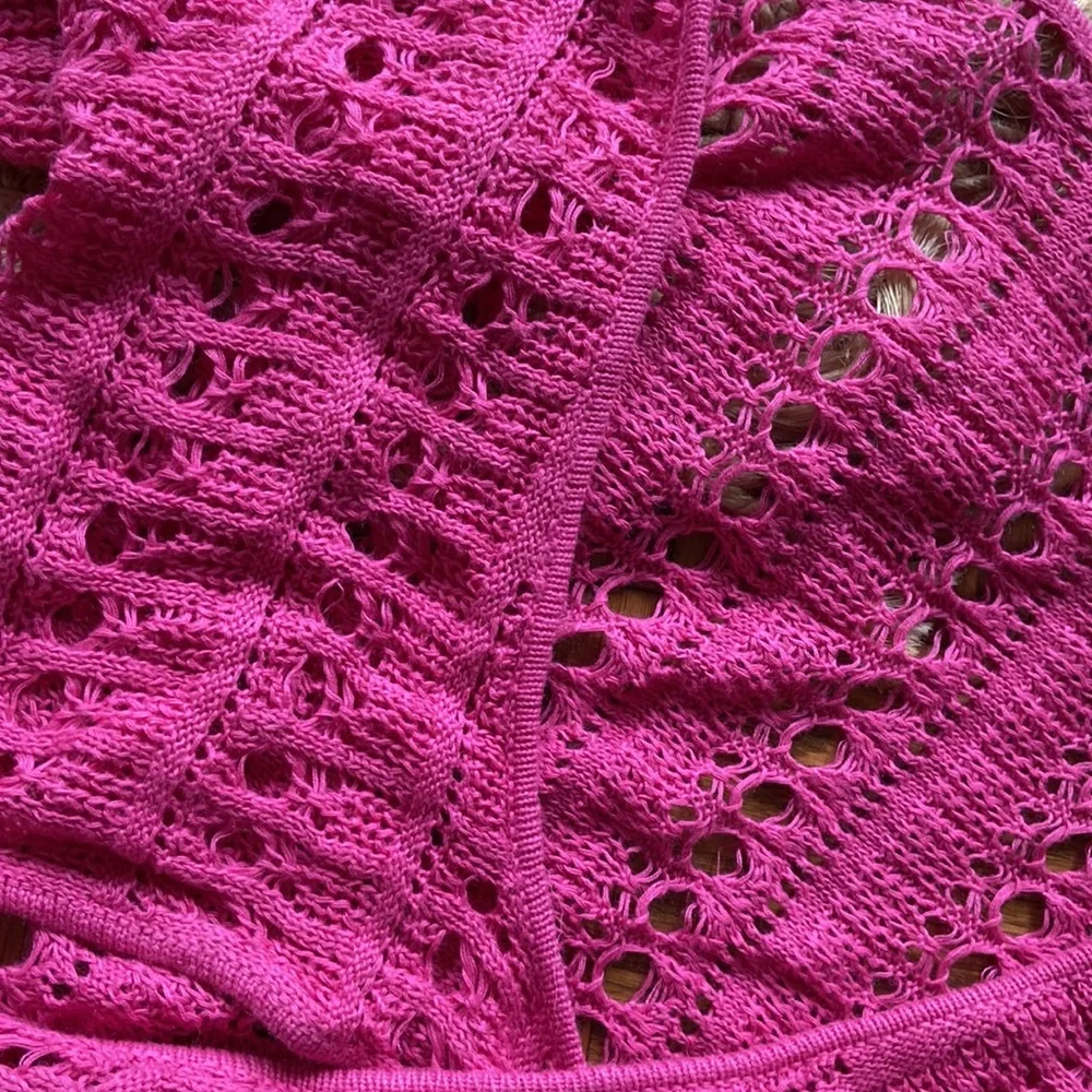 Cropped Sweater - Picture 2 of 4